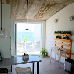 Durmiendo Sobre El Mar, Vivienda Riscos , Telde Spanien